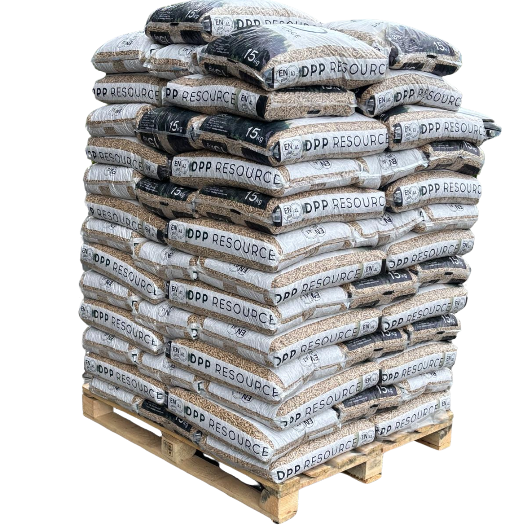 66 zakken DPP houtpellets op een pallet gestapeld