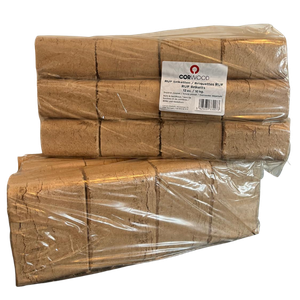 Twee pakken RUF briketten op elkaar gestapeld